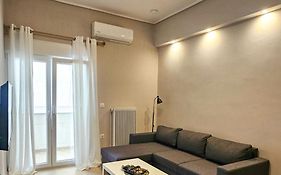 Efrosini'S By The Sea Apartment